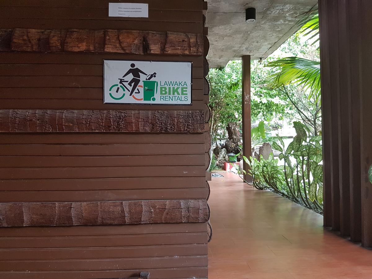 Lawaka Hotel Ampana Exterior photo