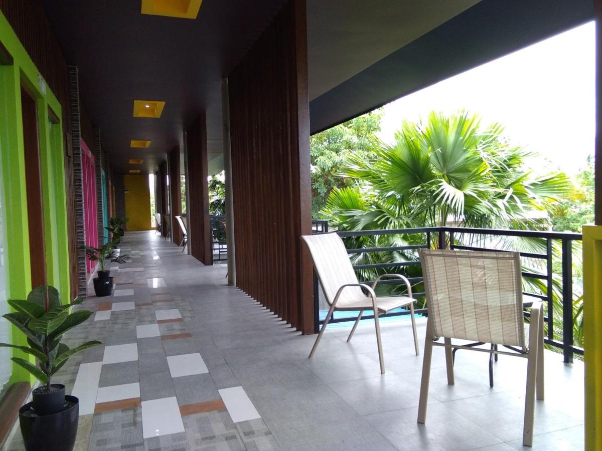 Lawaka Hotel Ampana Exterior photo